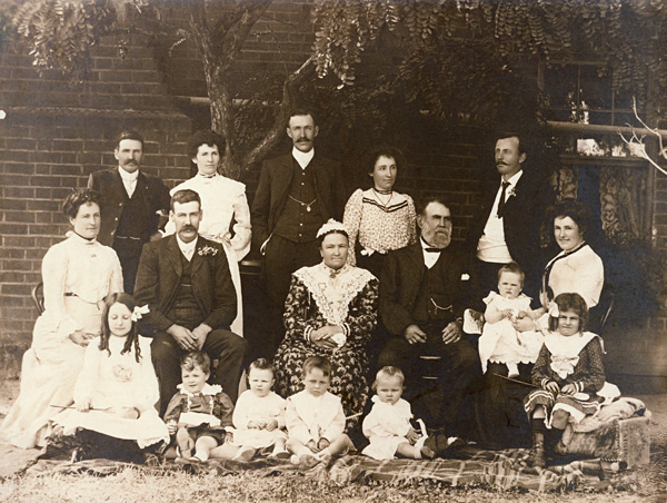 The Lyons family at 'Ellendale' about 1904