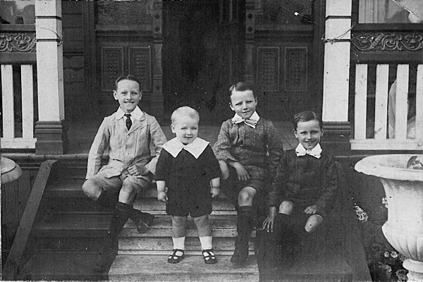 The four sons of George Thomas Bowen, and Ellen Agnes Lyons at Caulfield, Victoria, 1914