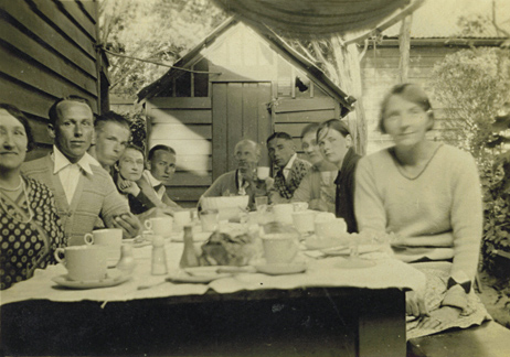 The Bowen family about 1935 at Bonbeach, Victoria